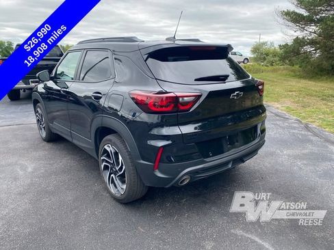 Used 2025 Chevrolet TrailBlazer RS w/ Convenience Package AWD/4WD image 7