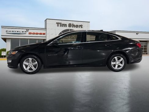 Used 2023 Chevrolet Malibu LT image 2