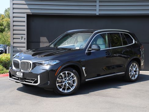 Used 2024 BMW X5 xDrive50e w/ Premium Package AWD/4WD image 1