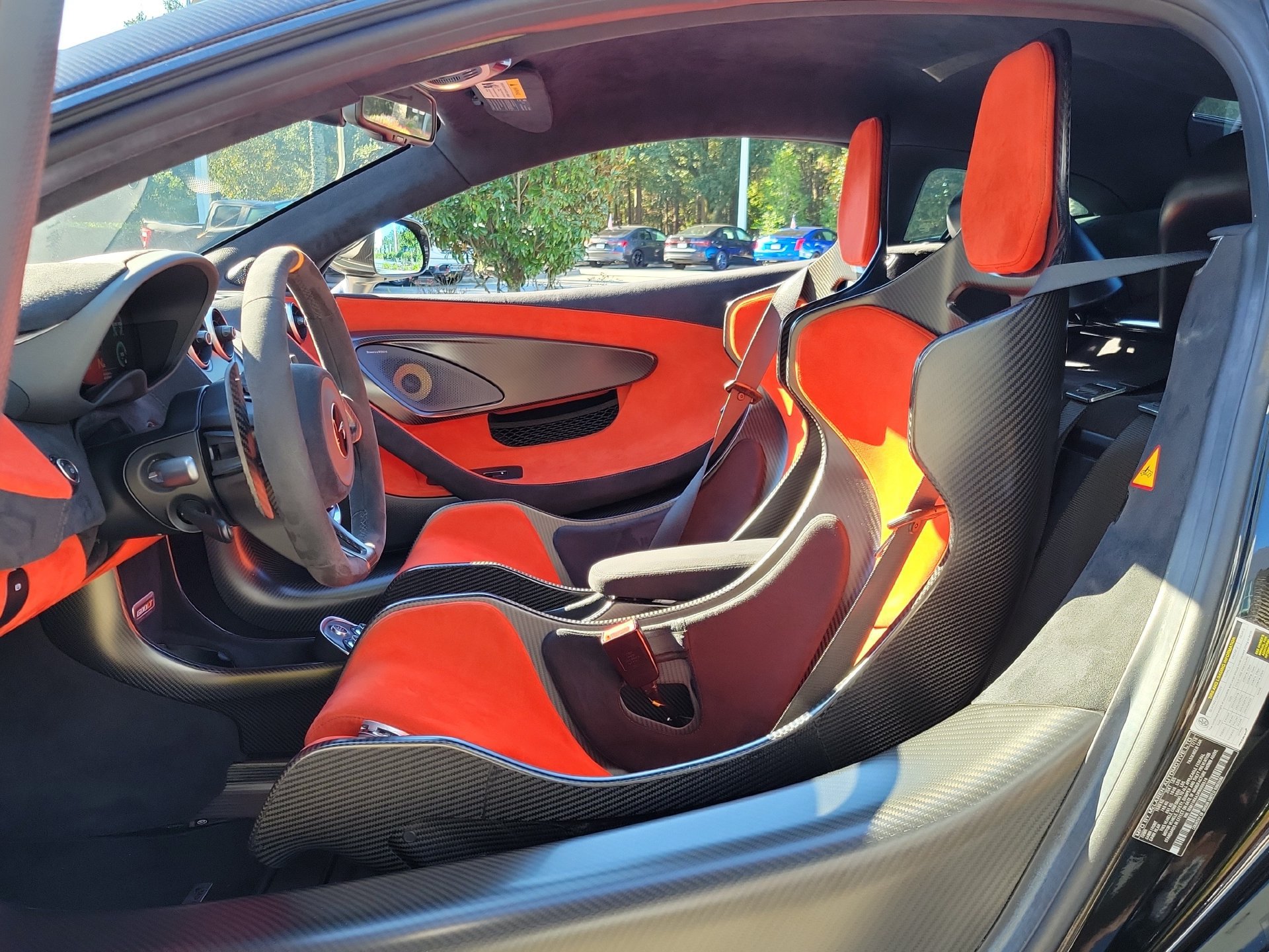Used 2019 McLaren 600LT RWD image 15