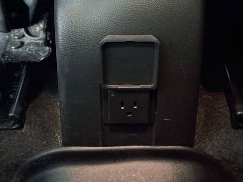 Used 2019 Chevrolet Trax LT w/ LT Convenience Package AWD/4WD image 19