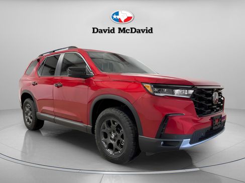 New 2025 Honda Pilot TrailSport image 8