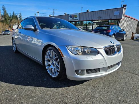 Used 2009 BMW 328i Convertible image 22