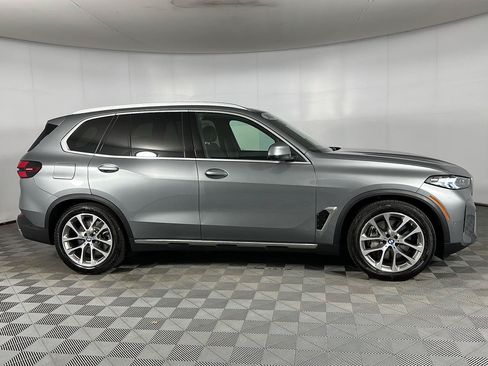 Used 2026 BMW X5 xDrive50e w/ Premium Package AWD/4WD image 26