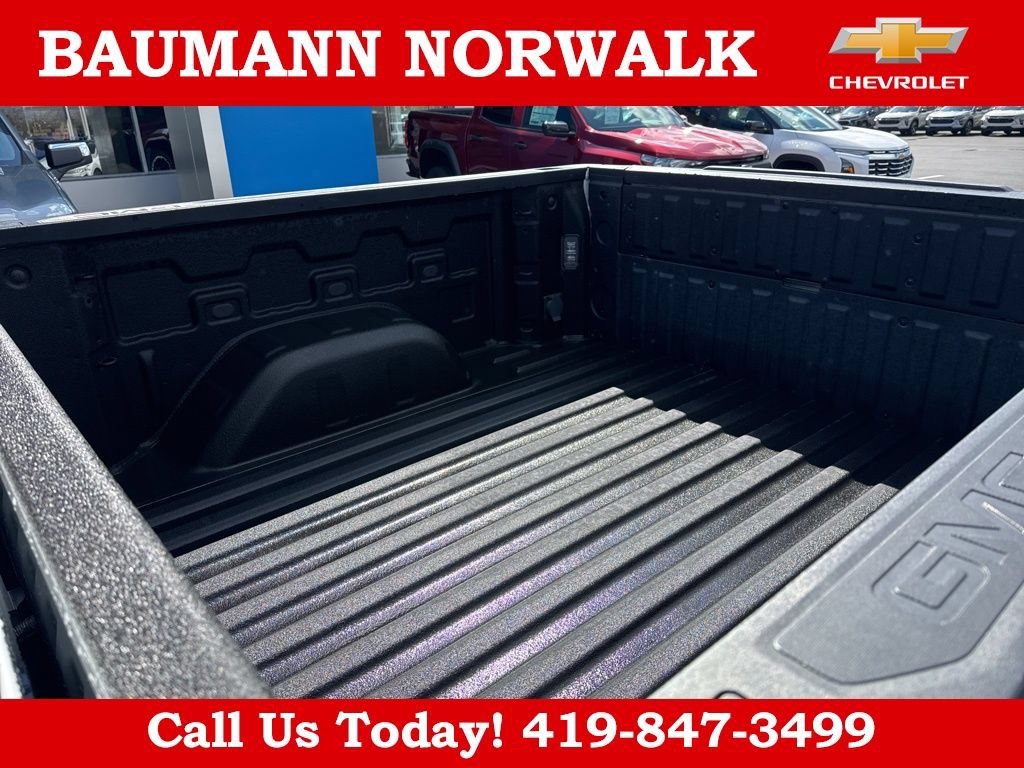 Used 2024 GMC Sierra 1500 AT4X AWD/4WD image 39