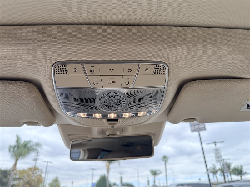 Used 2018 Mercedes-Benz S 560 Sedan image 19
