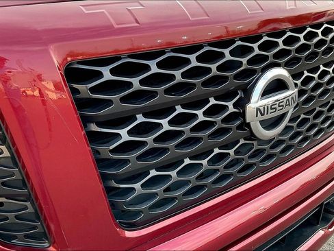 Used 2019 Nissan Titan PRO-4X image 30
