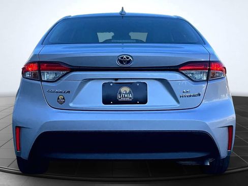 Used 2024 Toyota Corolla LE FWD image 5