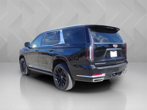 Certified 2025 Cadillac Escalade Premium Luxury w/ LPO, Floor Liner Package image 3