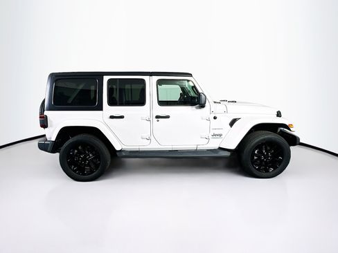 Used 2023 Jeep Wrangler Unlimited Sahara w/ Cold Weather Group AWD/4WD image 10