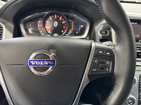 Used 2017 Volvo XC60 T6 Dynamic w/ Climate Package image 69