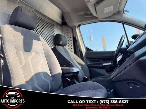 Used 2014 Ford Transit Connect XLT image 19