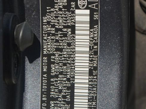 Used 2011 Toyota Corolla LE FWD image 17