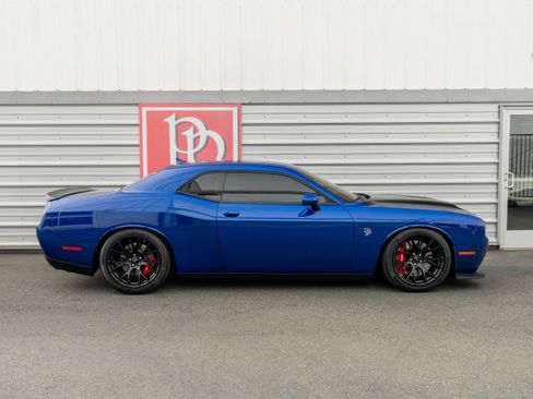 Used 2019 Dodge Challenger SRT Hellcat w/ Laguna Leather Package RWD image 45