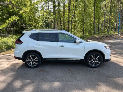 Used 2020 Nissan Rogue SL AWD/4WD image 22