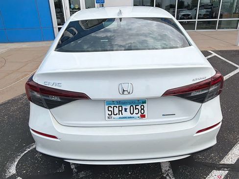 Used 2025 Honda Civic Sport image 6