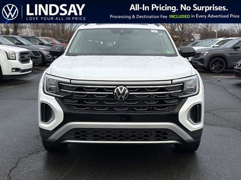 New 2026 Volkswagen Atlas Peak Edition AWD/4WD image 7