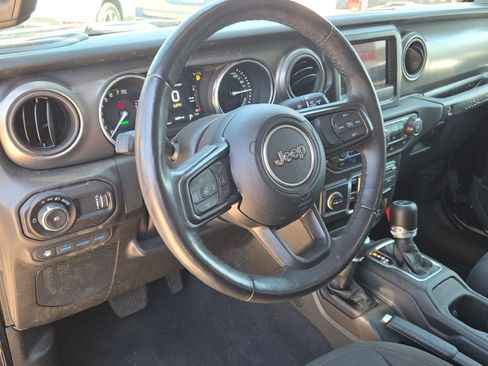 Used 2023 Jeep Wrangler Unlimited w/ Cold Weather Group AWD/4WD image 22