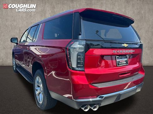New 2025 Chevrolet Suburban Premier image 9