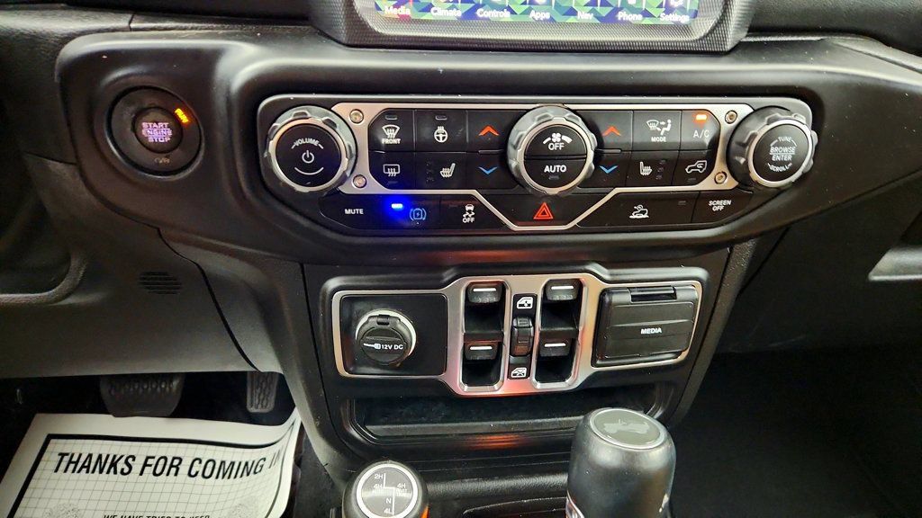 Used 2021 Jeep Wrangler Unlimited Sahara w/ Cold Weather Group AWD/4WD image 18