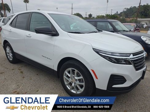 Used 2022 Chevrolet Equinox LS w/ LS Convenience Package FWD image 9