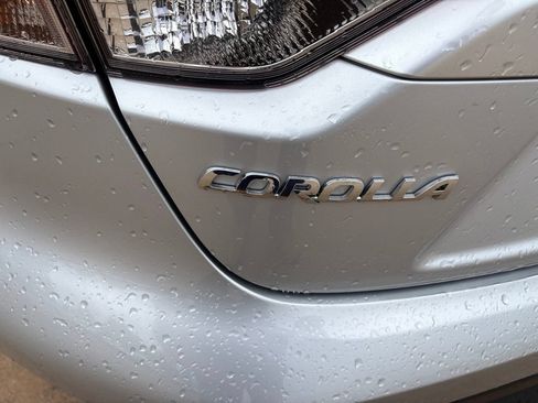 Used 2025 Toyota Corolla LE FWD image 23