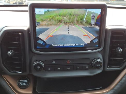 Used 2023 Ford Bronco Sport Outer Banks w/ Tech Package AWD/4WD image 16