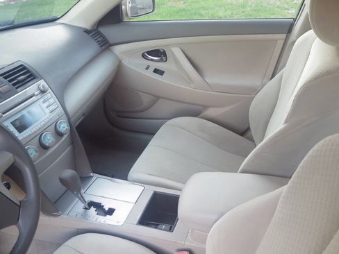 Used 2008 Toyota Camry LE FWD image 11