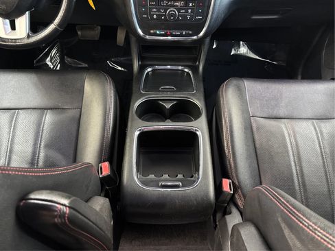 Used 2019 Dodge Grand Caravan GT FWD image 22
