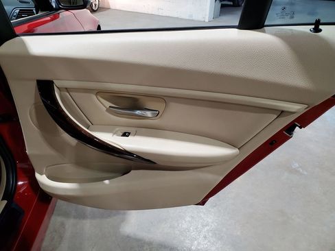 Used 2013 BMW 328i Sedan RWD image 24