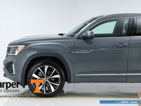 Used 2024 Volkswagen Atlas Cross Sport SEL Premium R-Line image 42