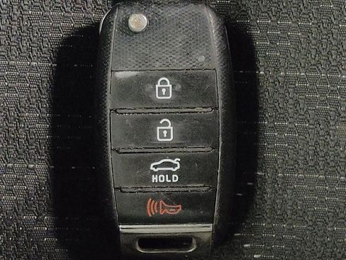 Used 2019 Kia Rio S FWD image 32