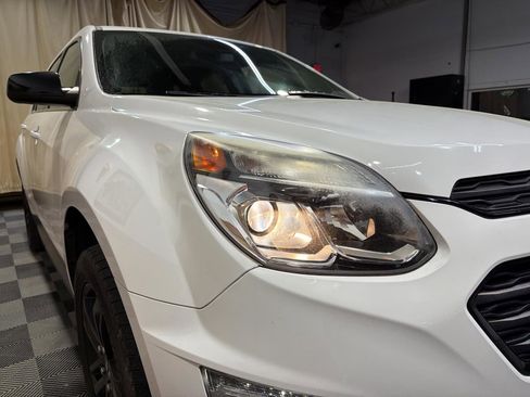 Used 2017 Chevrolet Equinox LT w/ Sport Edition FWD image 7