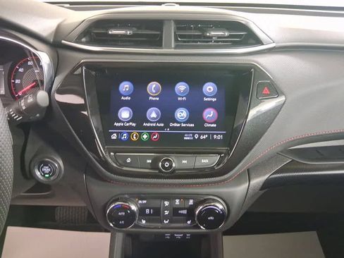 Used 2023 Chevrolet TrailBlazer RS w/ Sun and Liftgate Package image 43