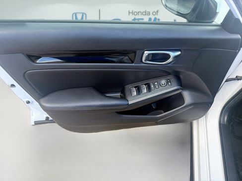 Certified 2024 Honda Civic Sport Touring image 20