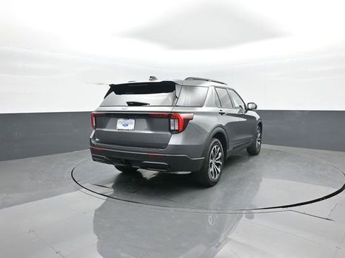 New 2026 Ford Explorer ST-Line image 7