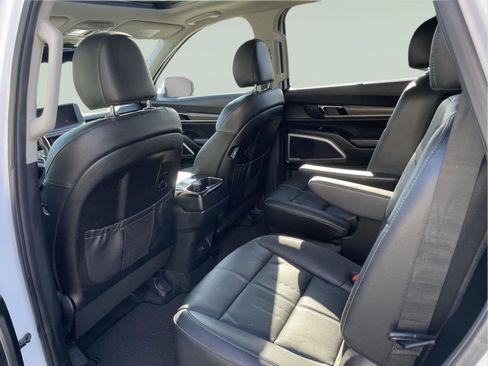 Used 2021 Kia Telluride EX w/ EX Premium Package AWD/4WD image 14