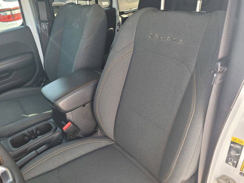 Used 2024 Jeep Wrangler Unlimited Sahara AWD/4WD image 13