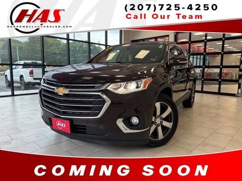 Used 2020 Chevrolet Traverse LT w/ LT Premium Package AWD/4WD image 1