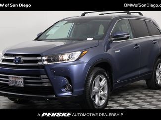 Used 2019 Toyota Highlander Limited w/ Carpet Mat Package (TMS) AWD/4WD video 1