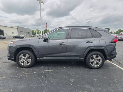 Certified 2025 Toyota RAV4 XLE AWD/4WD image 5