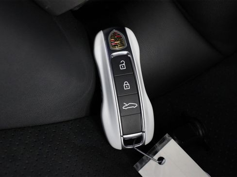 New 2026 Porsche 911 GT3 image 23