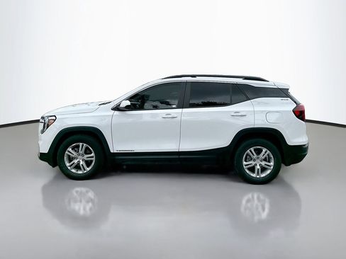 Used 2023 GMC Terrain SLE w/ Driver Convenience Package FWD image 4