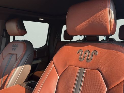 Used 2018 Ford F150 King Ranch w/ Equipment Group 601A Luxury AWD/4WD image 9