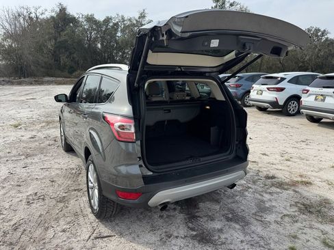 Used 2017 Ford Escape Titanium image 26