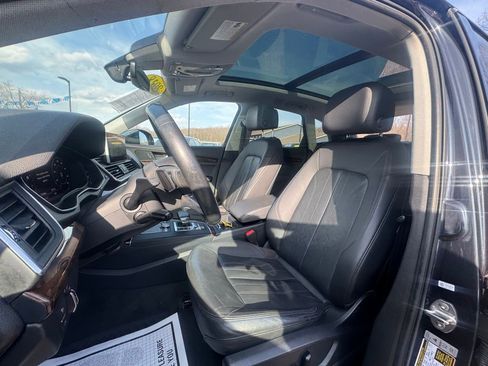 Used 2018 Audi Q5 2.0T Premium Plus w/ Premium Plus Package AWD/4WD image 32
