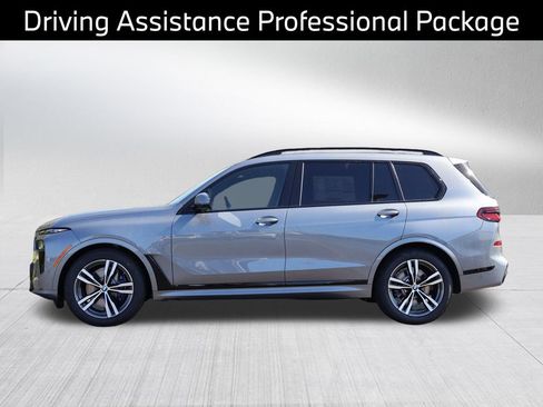 Certified 2026 BMW X7 xDrive40i w/ Executive Package AWD/4WD image 7