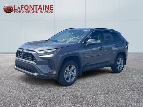 Used 2024 Toyota RAV4 XLE AWD/4WD image 1