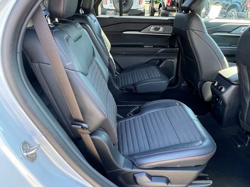 New 2026 Ford Explorer ST-Line w/ ST-Line Street Pack RWD image 16