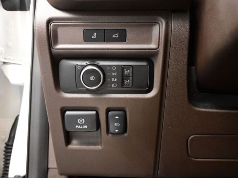 Used 2024 Ford Expedition King Ranch RWD image 17